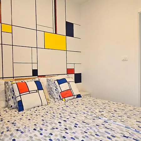 Aparthouse With Pool Solin