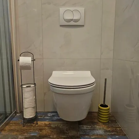아파트 Aparthouse With Pool *