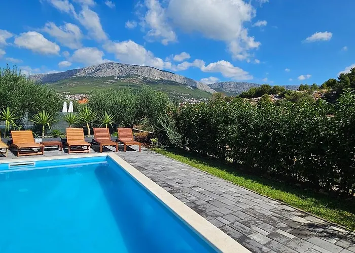 Apartman Aparthouse With Pool *